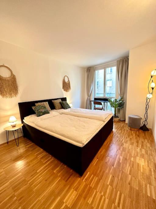 3-Room Vienna Centrale Suite Buitenkant foto